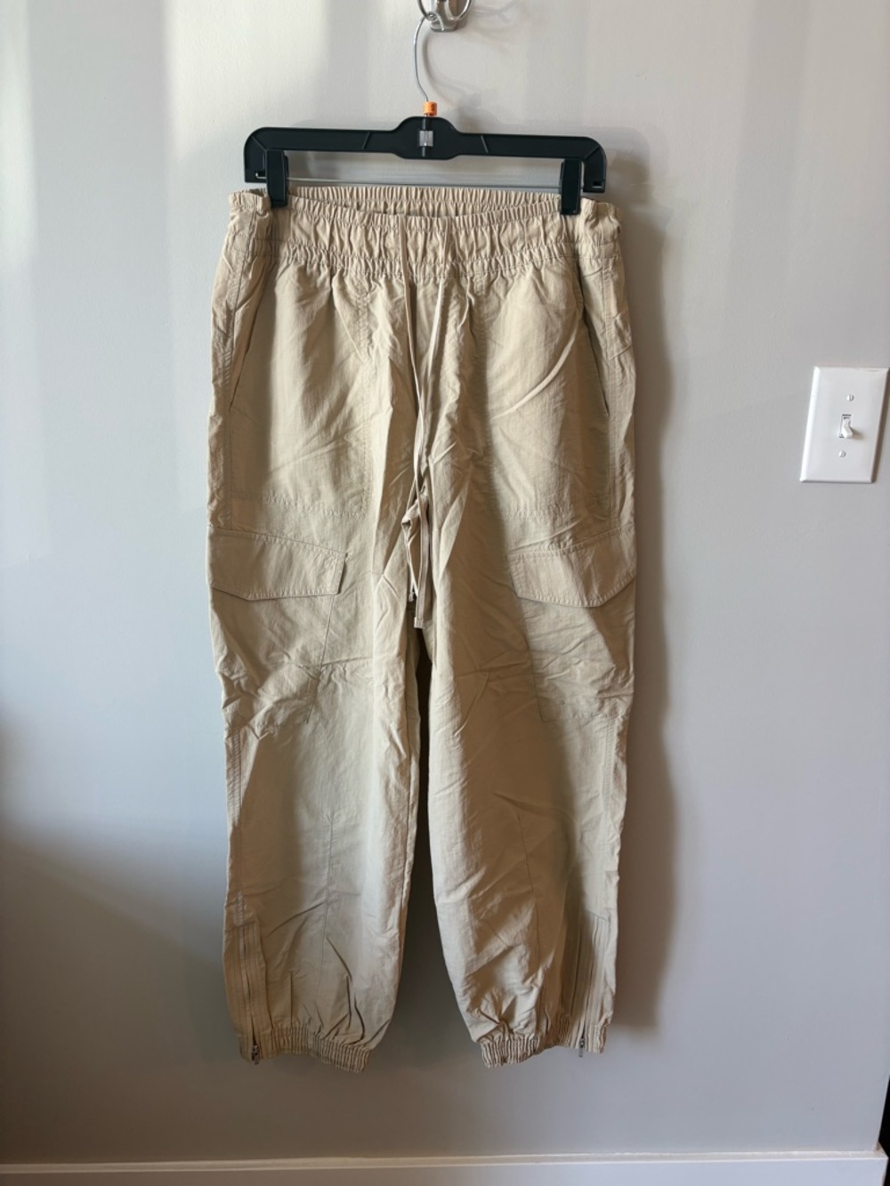 Women’s Beige Elastic Waist Cargo Pants